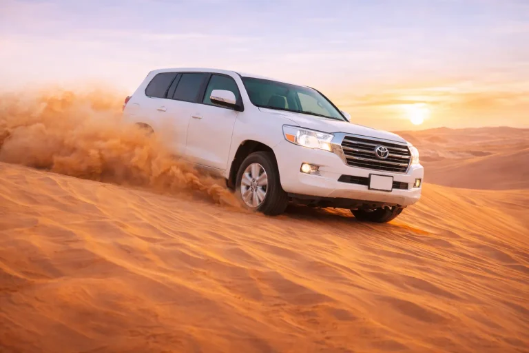 desert safari with dune bashing 4x4