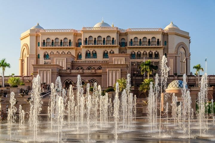 Emirates Palace Fountains The fountains in front of Emirates Palace Abu Dhabi