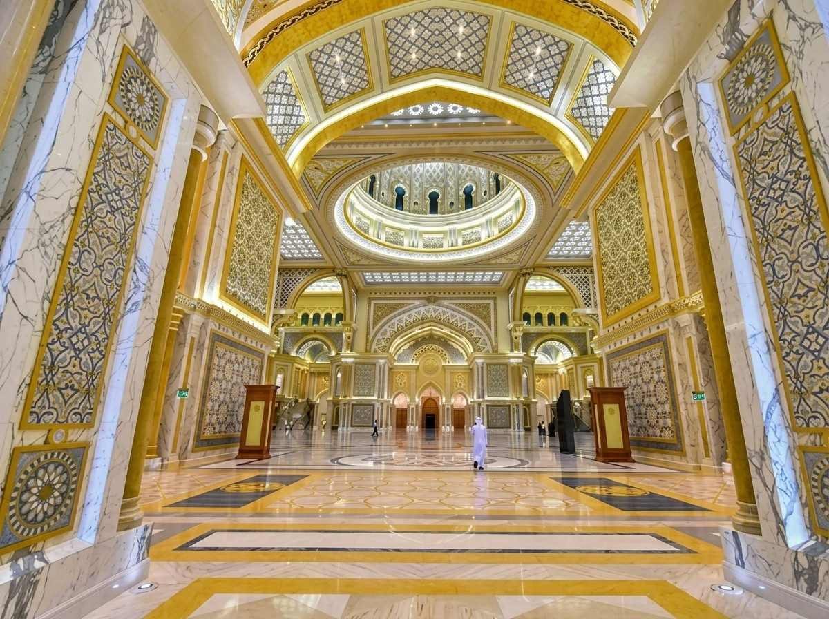 The gold and white great hall inside Qasr Al Watan, a stop worth making on an Abu Dhabi layover